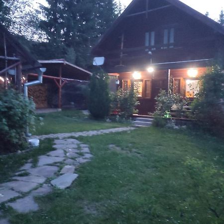 Casa Ria-Ria Pihenohaz Villa Miercurea Ciuc Exteriör bild