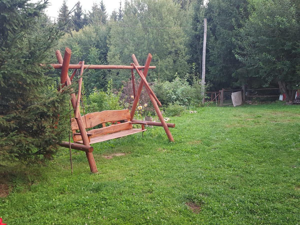 Casa Ria-Ria Pihenohaz Villa Miercurea Ciuc Exteriör bild